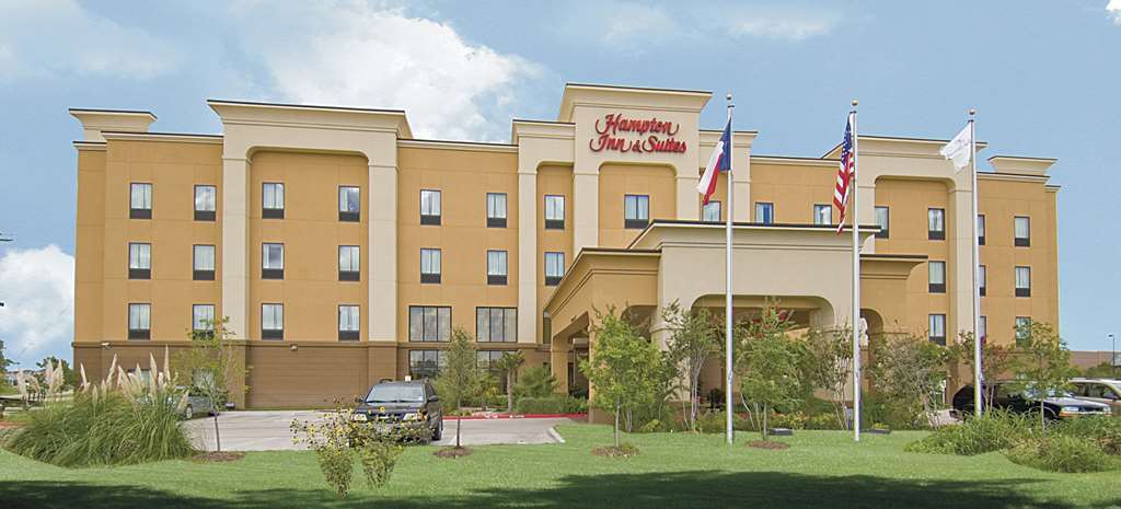 Hampton Inn & Suites Austin South Buda Exterior photo